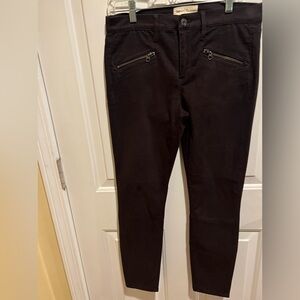 Gap trendy straight leg skinny jeans size 8